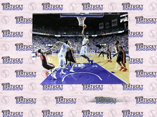 KARL-ANTHONY TOWNS - Signed Photo, signed in shop